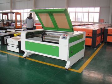 Chine coupe de laser de CO2 de la haute précision 80W et machine de gravure, graveur en métal de laser fournisseur